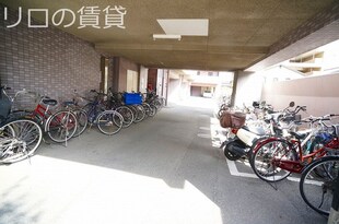 箱崎駅 徒歩4分 3階の物件外観写真